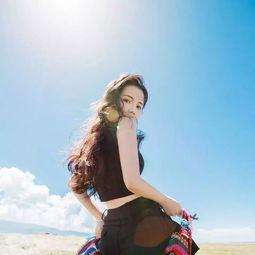 娱乐吃瓜酱背影图片女